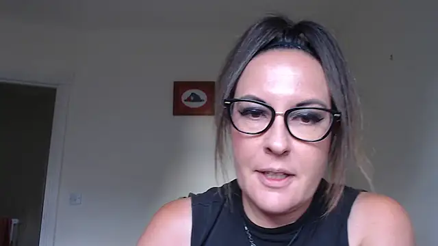 PsychicDominatrix online show from August 7, 2026, 6:43 pm