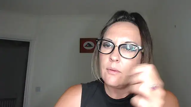 PsychicDominatrix online show from August 9, 2026, 8:03 pm