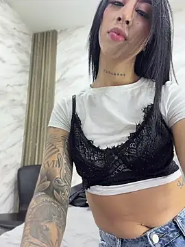 darkkjulietha online show from July 14, 2026, 8:03 pm