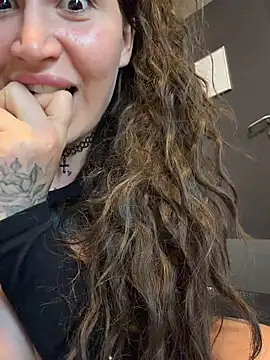 Snapshot of TattooGirlAlia chatting on July 3, 2026, 11:27 am TattooGirlAlia online show from July 3, 2026, 11:27 am
