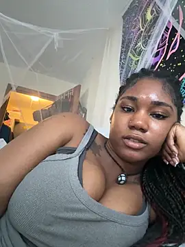 Snapshot of Ebonythroat777 chatting on June 2, 2026, 10:45 pm Ebonythroat777 online show from June 2, 2026, 10:45 pm