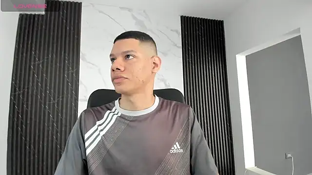 milo cruz  online show from February 7, 2026, 2:32 pm