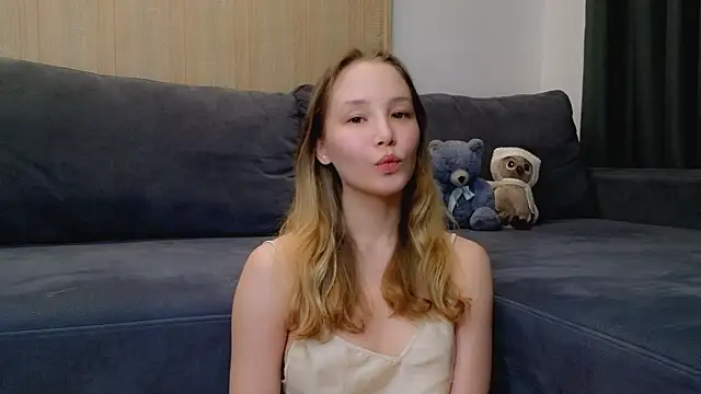 Snapshot of y0ur_sunshinee chatting on April 28, 2026, 2:44 pm y0ur sunshinee online show from April 28, 2026, 2:44 pm