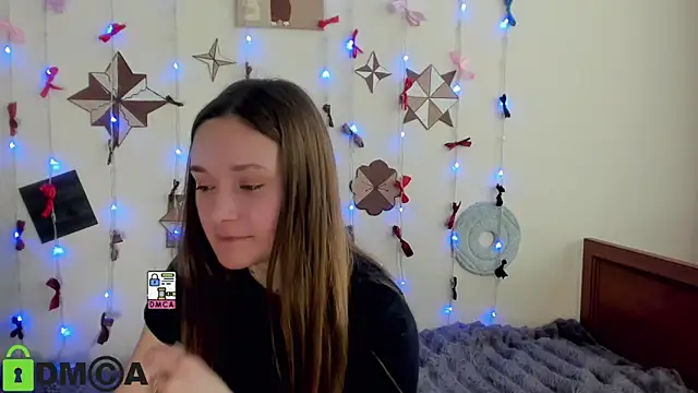 Elina X online show from June 19, 2026, 1:04 pm