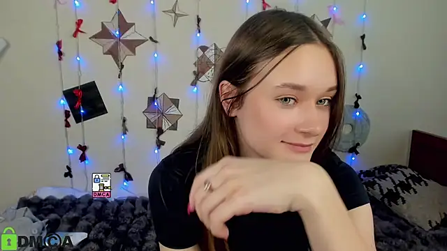 Elina X online show from July 6, 2026, 3:47 pm
