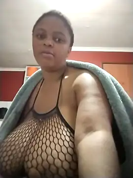 Snapshot of PrettyLisa26 chatting on June 12, 2026, 4:55 am PrettyLisa26 online show from June 12, 2026, 4:55 am