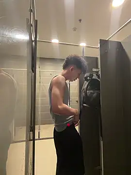 yoursexyjose online show from June 16, 2026, 9:06 pm