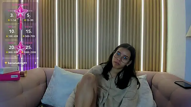 Luna Millers online show from July 13, 2026, 4:15 am