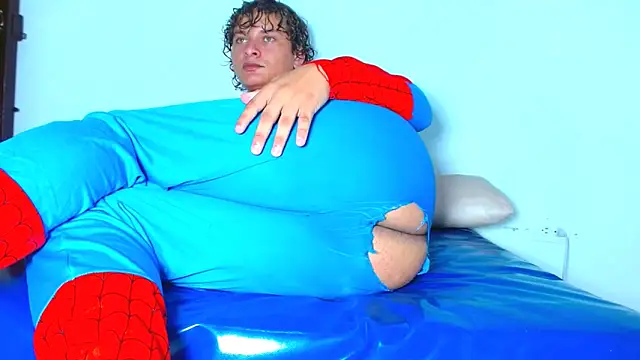 Snapshot of arielnoir6958 chatting on April 24, 2026, 12:13 am arielnoir6958 online show from April 24, 2026, 12:13 am