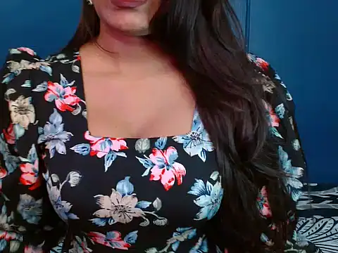 Snapshot of Hotginni4 chatting on May 10, 2026, 2:22 pm Hotginni4 online show from May 10, 2026, 2:22 pm