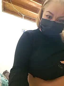 tuhardsexy online show from June 10, 2026, 6:07 pm