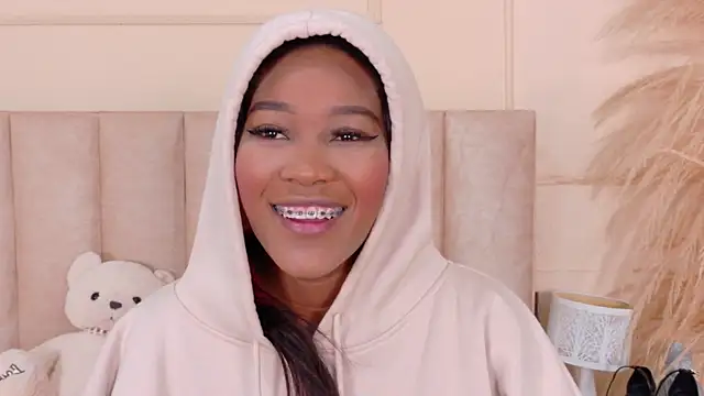 JosselynBrown online show from July 6, 2026, 11:18 am
