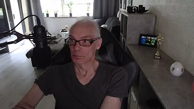 KoelnKoeln online show from May 24, 2026, 3:06 pm