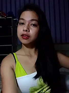 Snapshot of Heavens_night04 chatting on June 26, 2026, 12:53 pm Heavens night04 online show from June 26, 2026, 12:53 pm