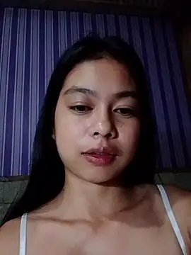 Snapshot of Heavens_night04 chatting on June 27, 2026, 2:55 pm Heavens night04 online show from June 27, 2026, 2:55 pm