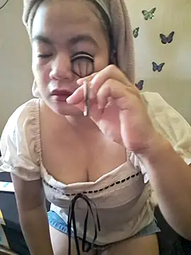 Zyramae 25 online show from July 16, 2026, 2:50 am