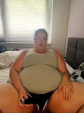 Snapshot of sarah_kommt_ chatting on June 23, 2026, 12:25 pm sarah kommt online show from June 23, 2026, 12:25 pm