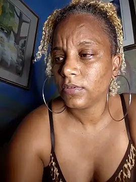 Snapshot of BadGyalGem chatting on July 4, 2026, 5:24 am BadGyalGem online show from July 4, 2026, 5:24 am