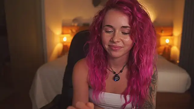 Sarah Pink online show from June 28, 2026, 2:23 pm