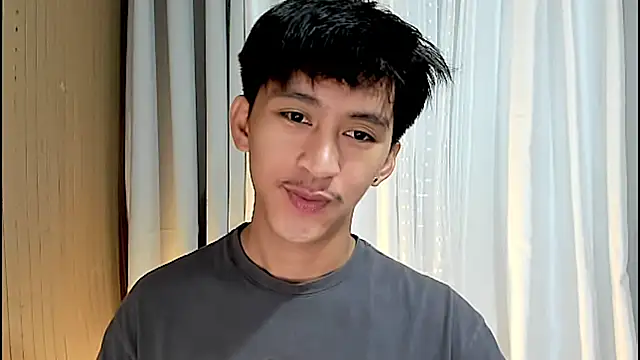 Snapshot of _andrie69_ chatting on April 9, 2026, 12:43 am andrie69 online show from April 9, 2026, 12:43 am