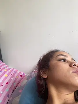 Snapshot of CarolineFyre chatting on June 27, 2026, 12:22 pm CarolineFyre online show from June 27, 2026, 12:22 pm