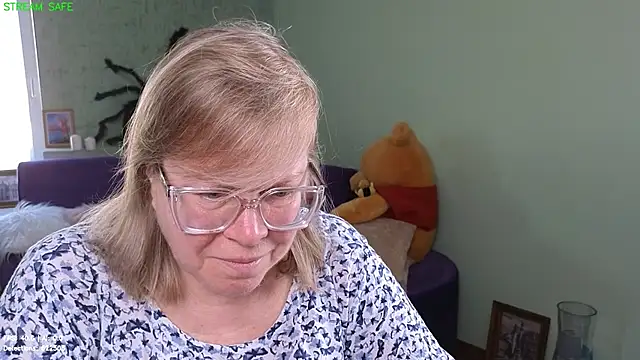 Emma Eclipsee online show from July 21, 2026, 11:34 am