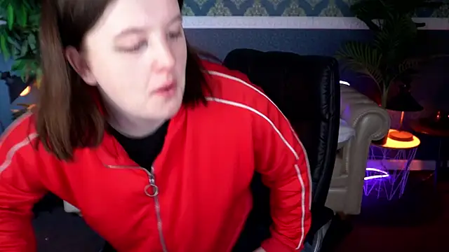 Snapshot of KristiFoxy chatting on April 22, 2026, 6:42 pm KristiFoxy online show from April 22, 2026, 6:42 pm