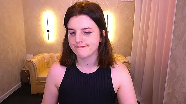 Snapshot of KristiFoxy chatting on July 15, 2026, 5:02 am KristiFoxy online show from July 15, 2026, 5:02 am