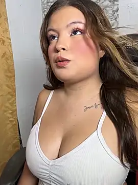 Snapshot of ladycharlottex chatting on August 2, 2026, 7:45 pm ladycharlottex online show from August 2, 2026, 7:45 pm