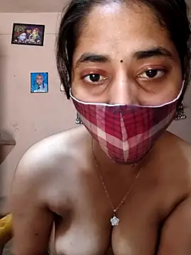 Snapshot of Kitti-Sharma chatting on June 27, 2026, 7:24 am Kitti-Sharma online show from June 27, 2026, 7:24 am
