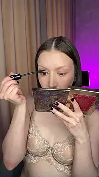 Snapshot of Velvet_Hell chatting on April 10, 2026, 10:31 am Velvet Hell online show from April 10, 2026, 10:31 am