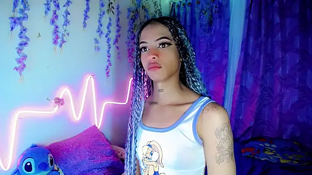 DahliaGill online show from July 3, 2026, 4:52 am