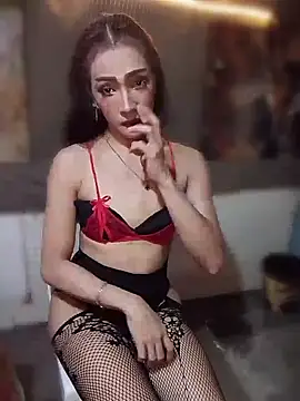 GeorginaLove09 online show from May 19, 2026, 4:46 pm