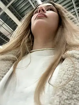 blonde exe online show from April 24, 2026, 3:14 pm