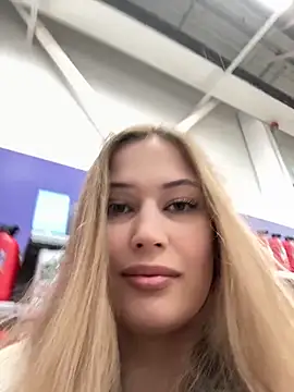 blonde exe online show from April 28, 2026, 3:17 pm