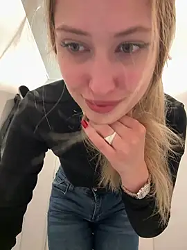 blonde exe online show from June 17, 2026, 3:13 pm