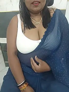 Snapshot of Archana_achu143 chatting on July 31, 2026, 3:22 pm Archana achu143 online show from July 31, 2026, 3:22 pm