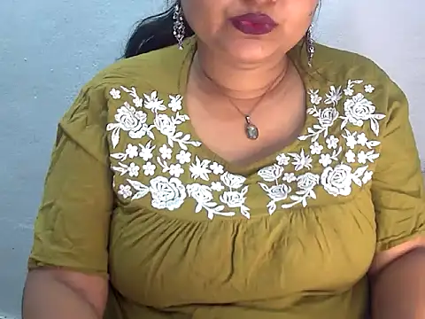 Snapshot of Saniya_K2 chatting on July 12, 2026, 4:53 pm Saniya K2 online show from July 12, 2026, 4:53 pm