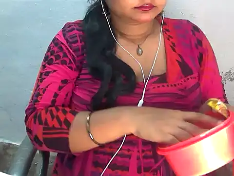 Snapshot of Saniya_K2 chatting on July 27, 2026, 5:20 pm Saniya K2 online show from July 27, 2026, 5:20 pm