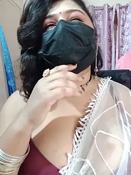 Lovely-Lina7 online show from June 12, 2026, 12:42 am