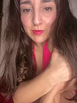 Snapshot of Latinaelisa chatting on August 7, 2026, 3:52 am Latinaelisa online show from August 7, 2026, 3:52 am