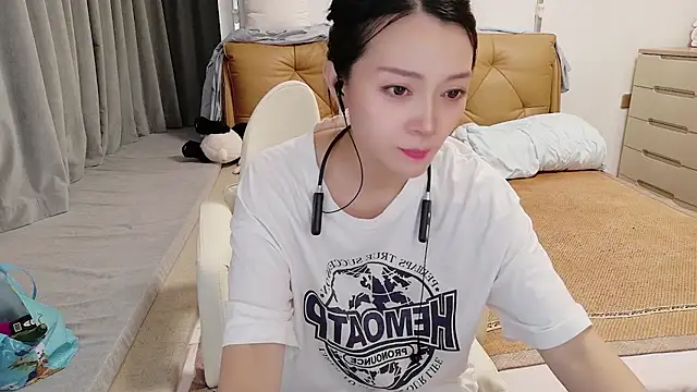 xiaojie jie online show from July 16, 2026, 4:46 pm