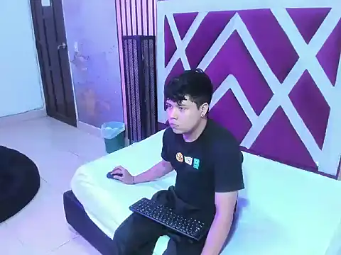 AdrianWalker online show from April 5, 2026, 4:42 am