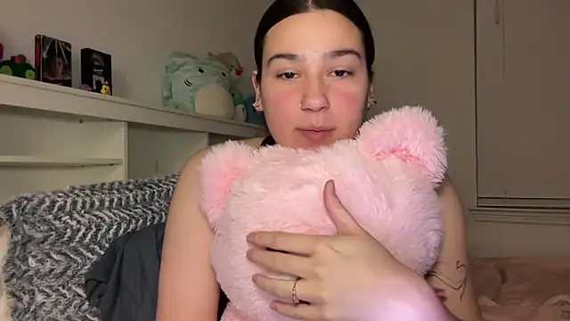 anitayurmoniii online show from February 12, 2026, 5:02 am