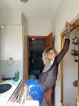 XXX2Freaks online show from June 8, 2026, 1:11 pm