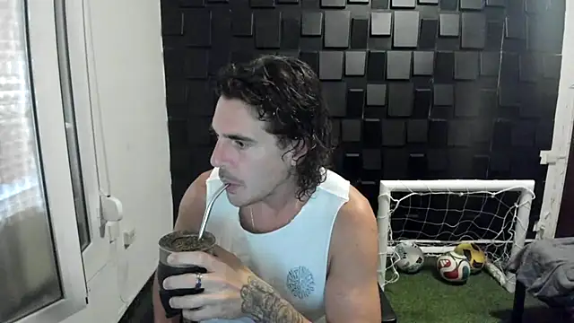 joaquin420 hot online show from June 28, 2026, 6:08 am