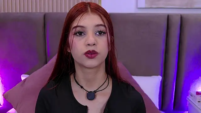 SaraLugo online show from July 9, 2026, 7:51 pm