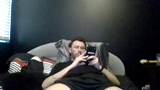 Tallhungandcloudy online show from May 17, 2026, 9:33 pm