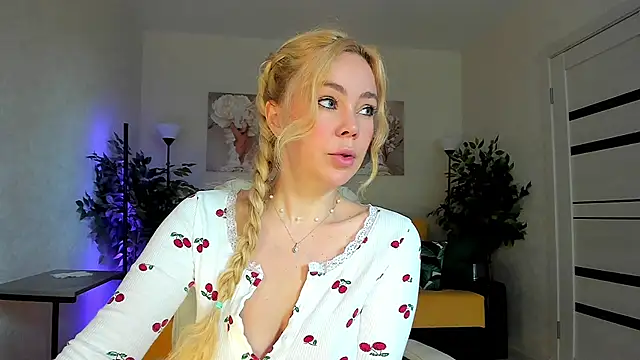 caty kiss online show from June 11, 2026, 3:48 am