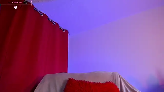 lilyruso online show from July 17, 2026, 10:44 am